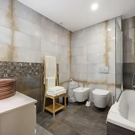 Ria Apartment